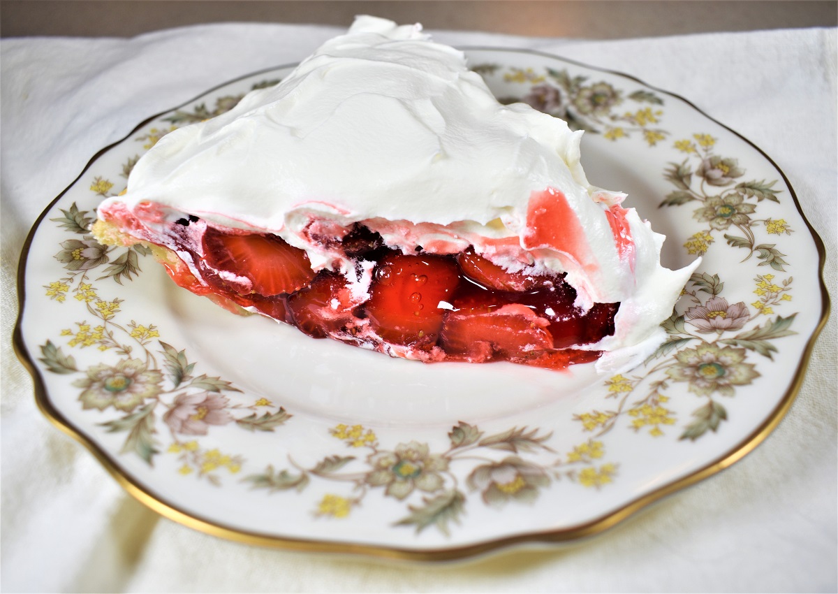 Quick & Easy Glaze for Fresh Strawberry Pie - TheMamasGirls